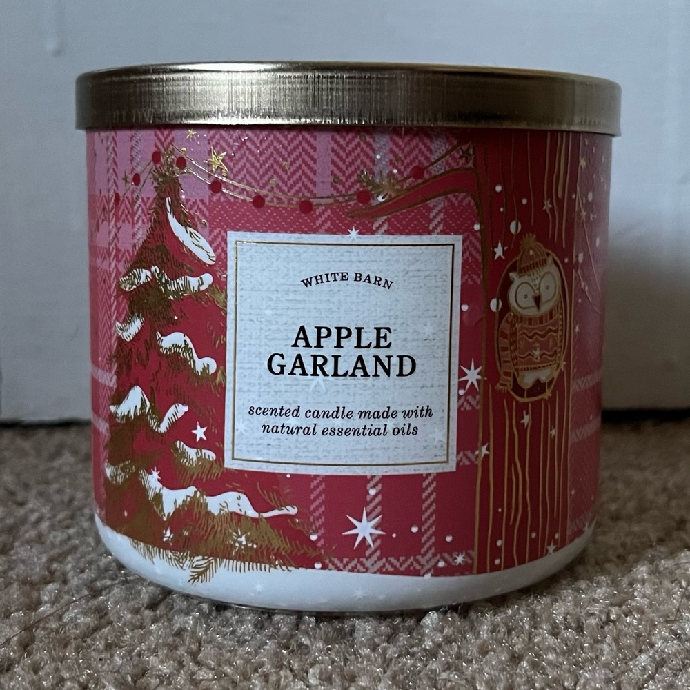 BATH & BODY WORKS WHITE BARN 3-WICK CANDLE APPLE GARLAND 14.5 oz NEW